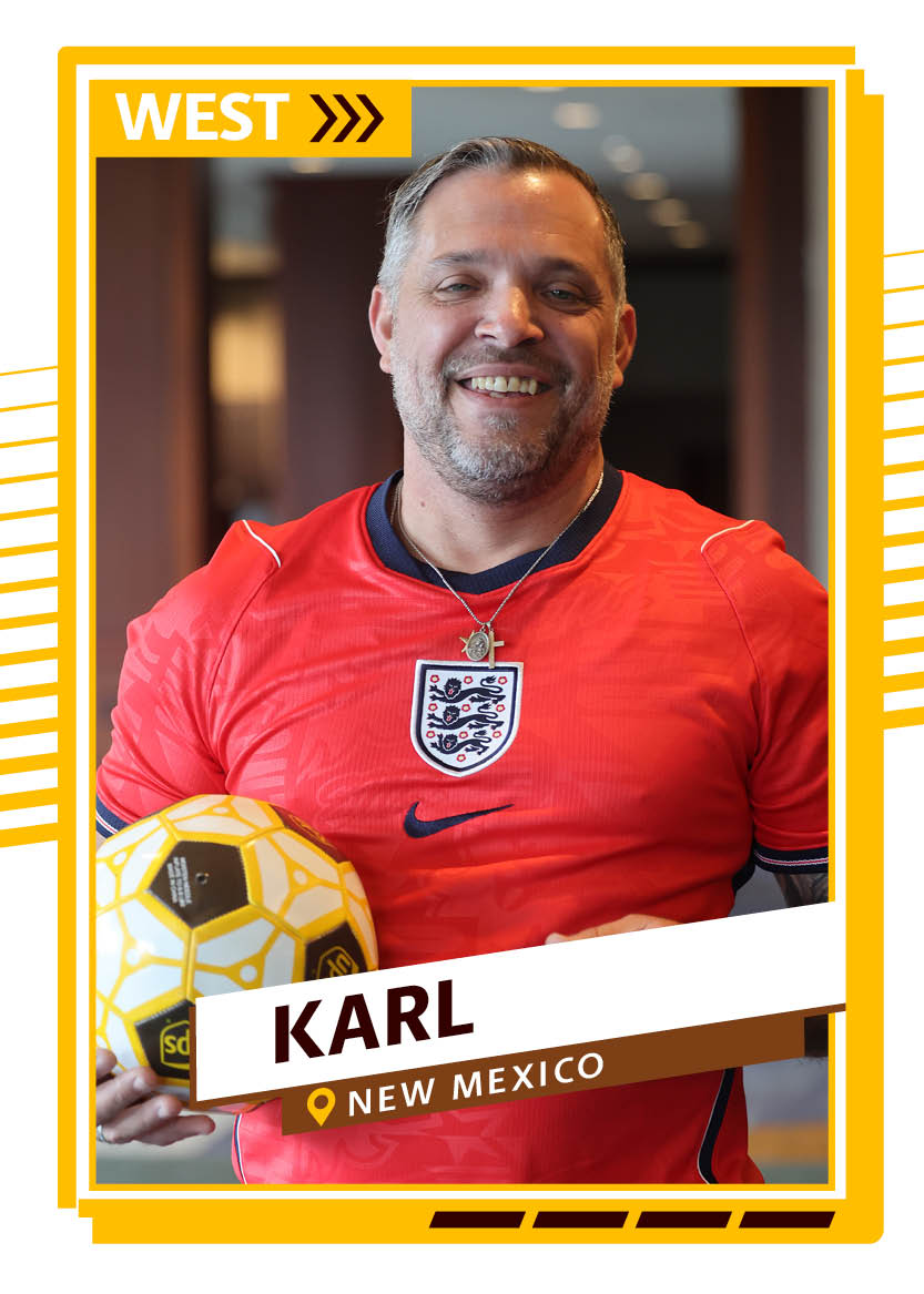 Karl, fan souriant de football du Nouveau-Mexique