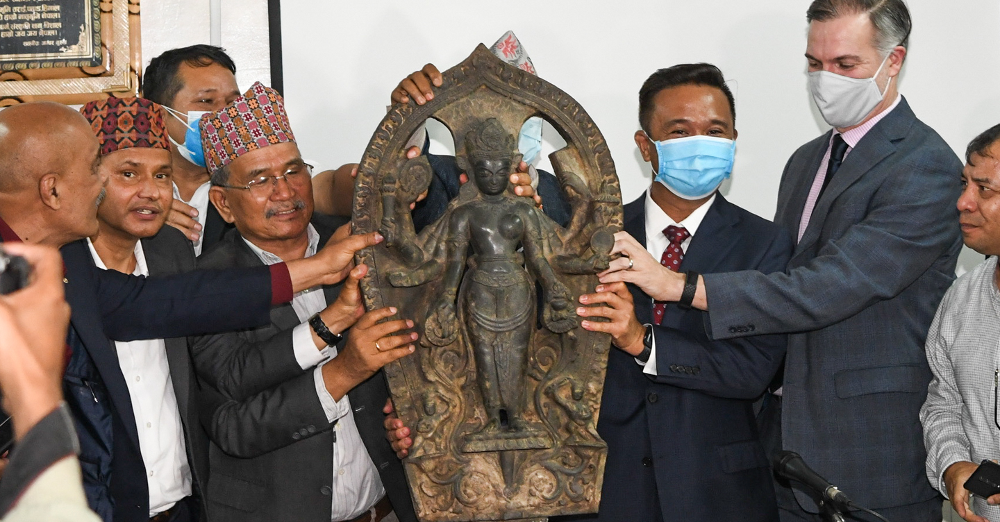 Nepali statue_UPS STORIES image_1440x752.jpg